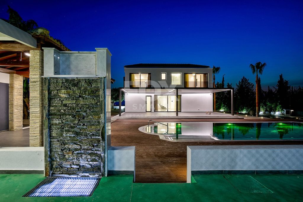 Property photo 1 of 36 Five Bed Luxury Renovated Villa For Sale In Kouklia, Paphos