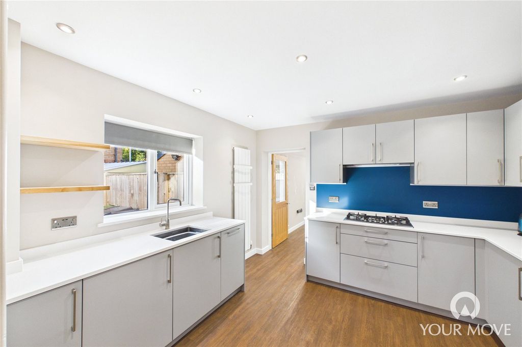 Property photo 2 of 13 Picture No. 08