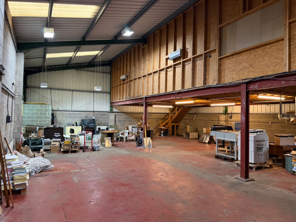 Property photo 2 of 8