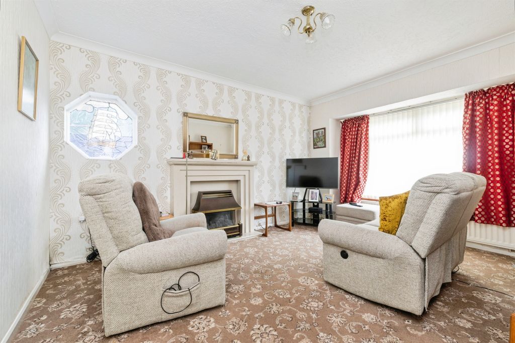 Property photo 3 of 14