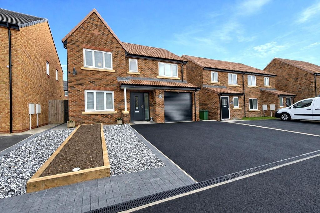 Property photo 1 of 37 Front