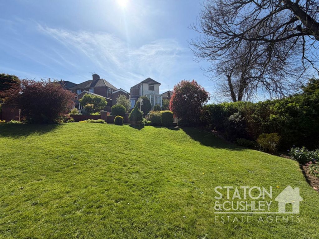 Property photo 2 of 46