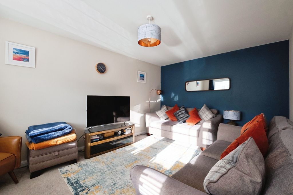 Property photo 3 of 20 Photo #3