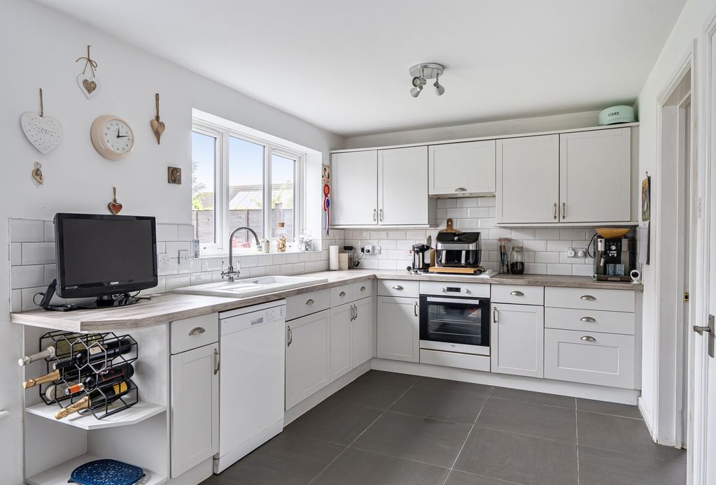 Property photo 3 of 19 1473448-18-6A2Aa3...