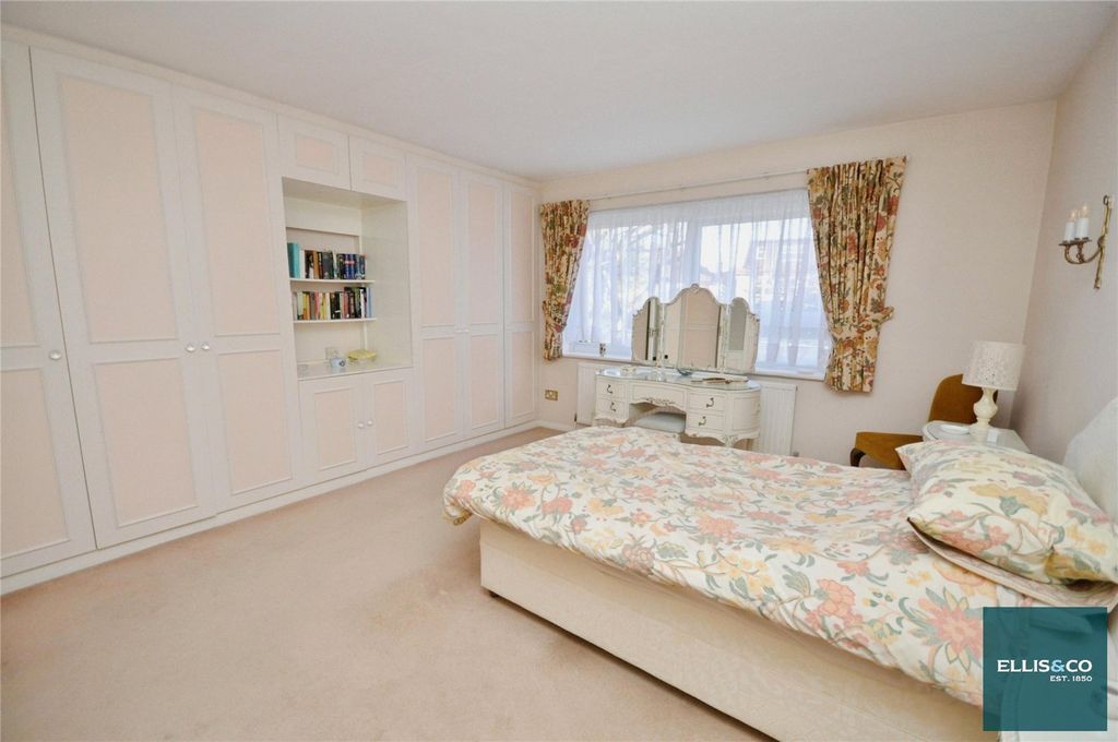 Property photo 3 of 11 Picture No. 07