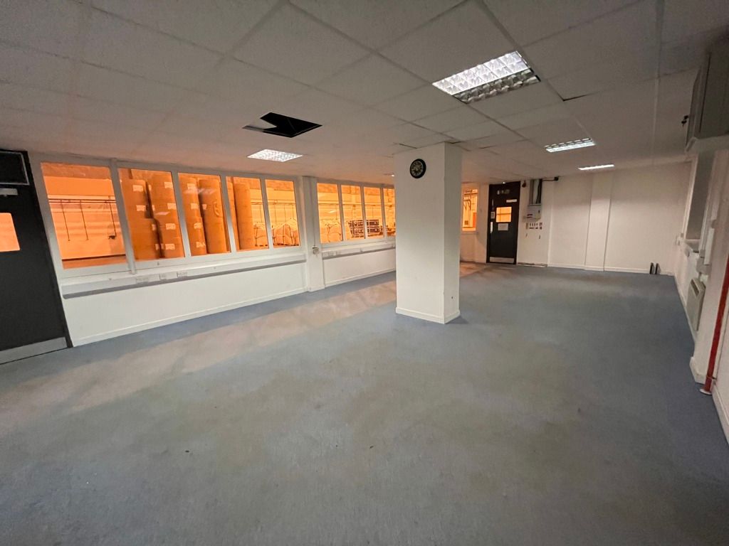 Property photo 3 of 10 Photo 3