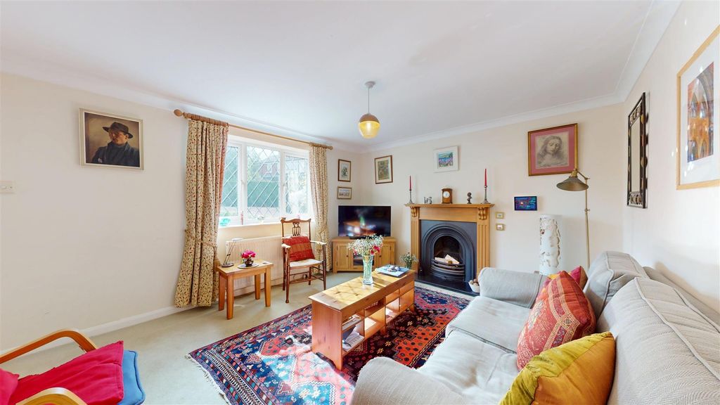 Property photo 2 of 16 Living Room