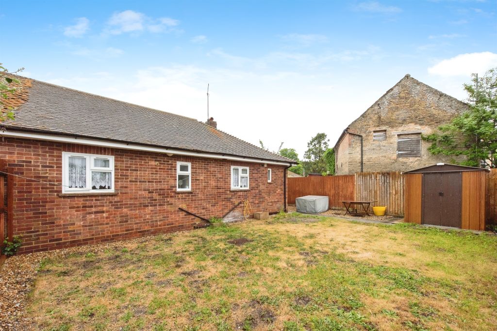 Property photo 2 of 17