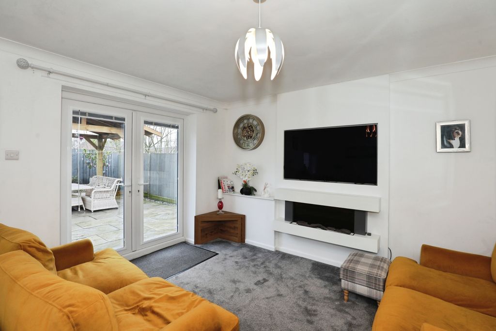 Property photo 2 of 15