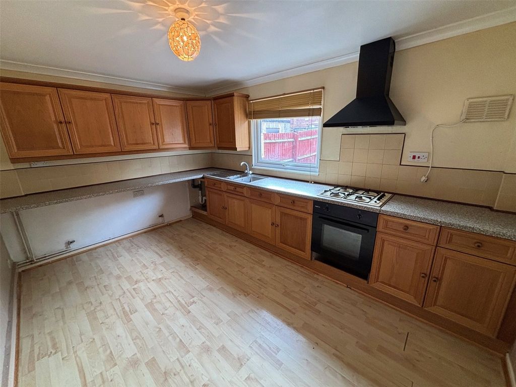 Property photo 3 of 8 Picture No. 06