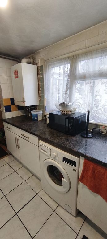 Property photo 2 of 25