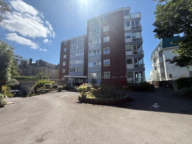 Property photo 1 of 17 External Views