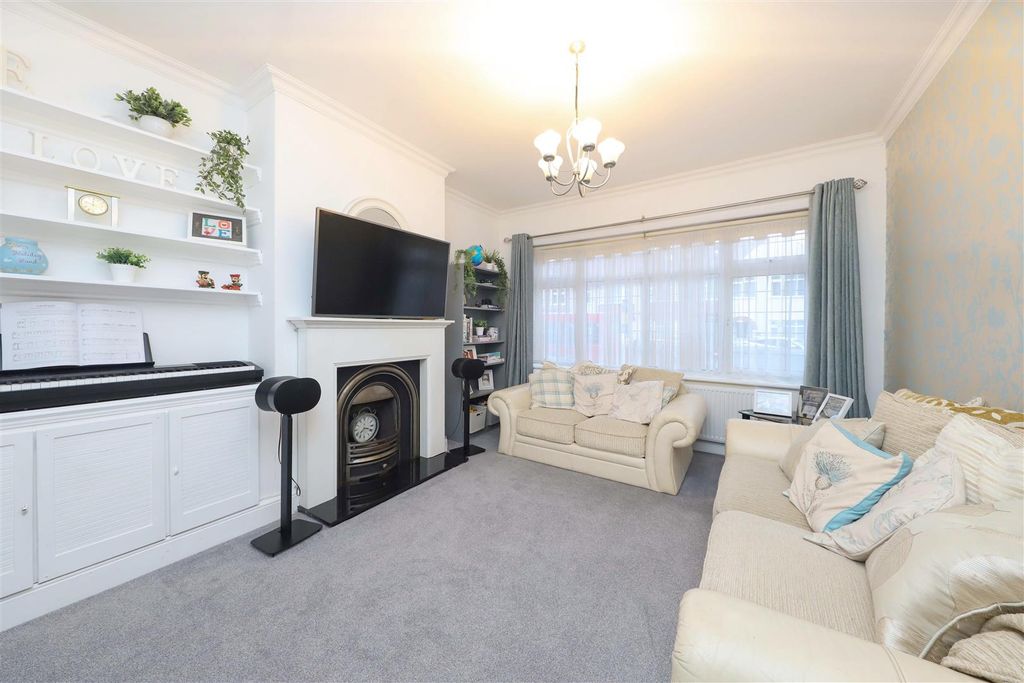 Property photo 2 of 14 Living Room