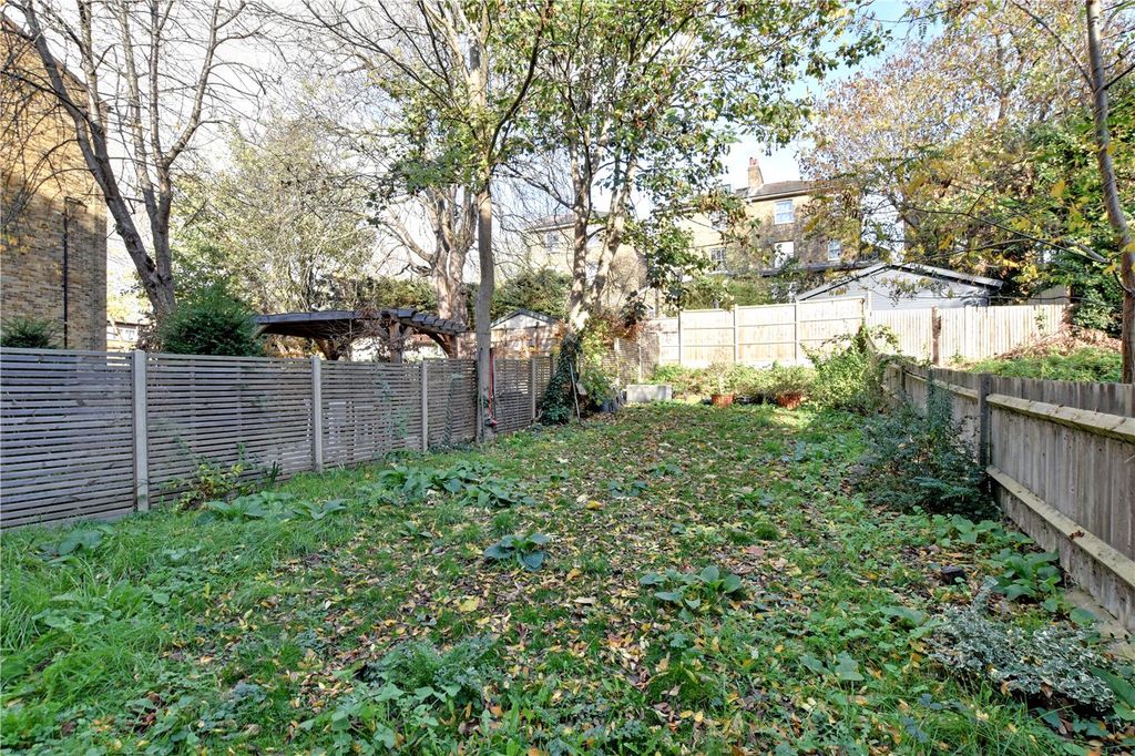 Property photo 3 of 13 Picture No. 11