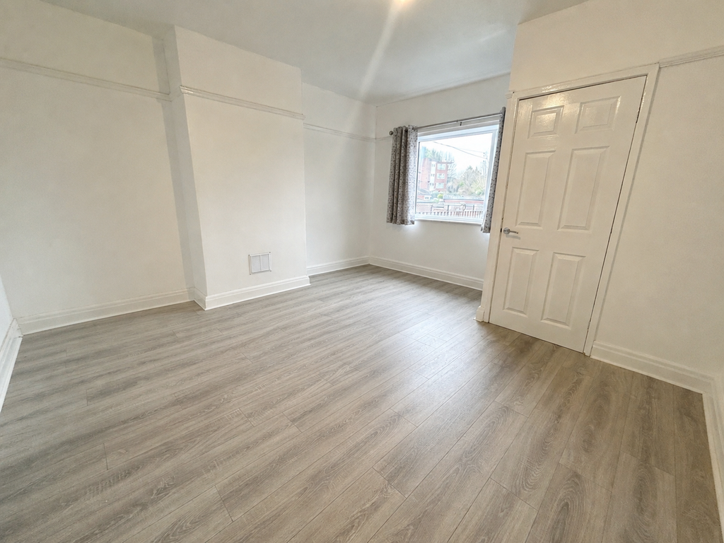Property photo 1 of 6 Lounge