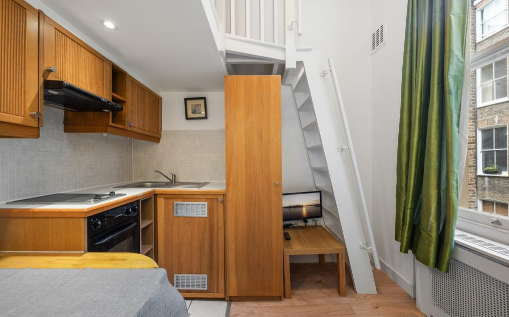 Property photo 3 of 8 Gallery