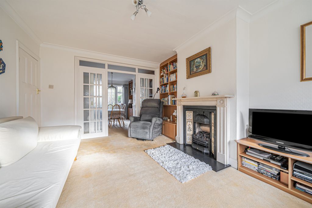 Property photo 3 of 16