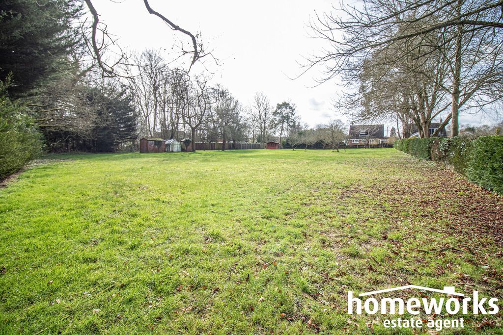 Property photo 3 of 16