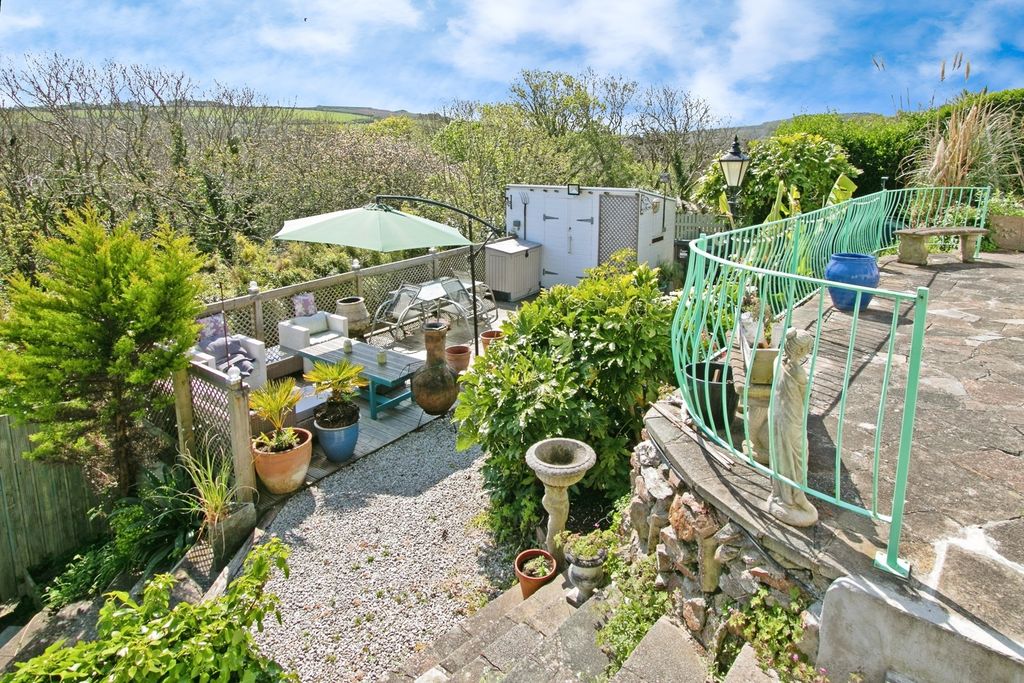 Property photo 3 of 27 Photo