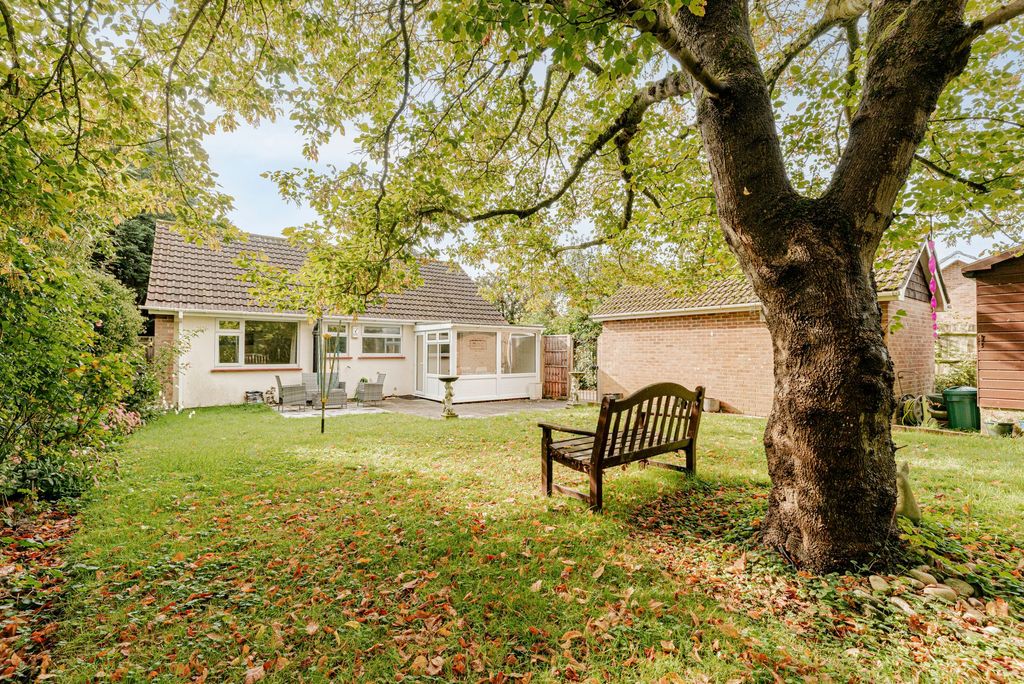 Property photo 1 of 22 Garden (4)