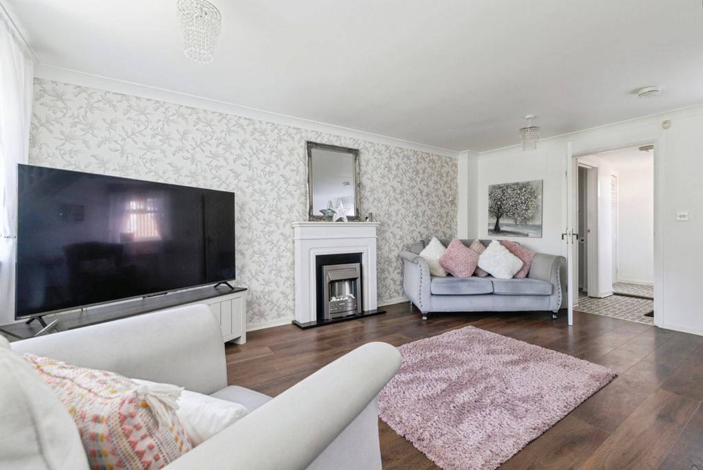 Property photo 2 of 17 Pbox-Img.Jpg