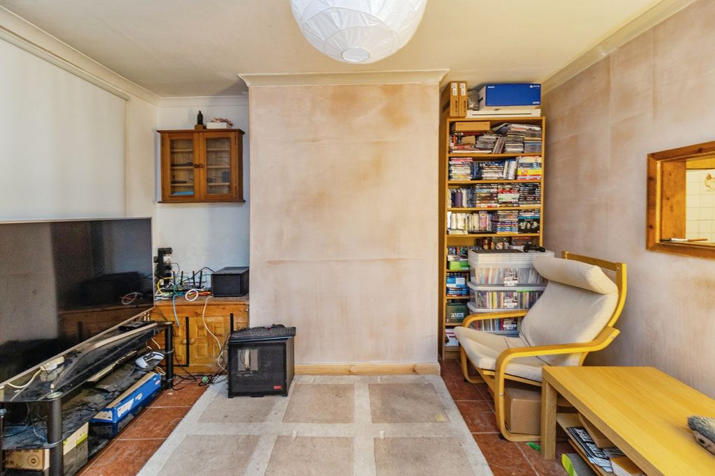 Property photo 3 of 16 Photography