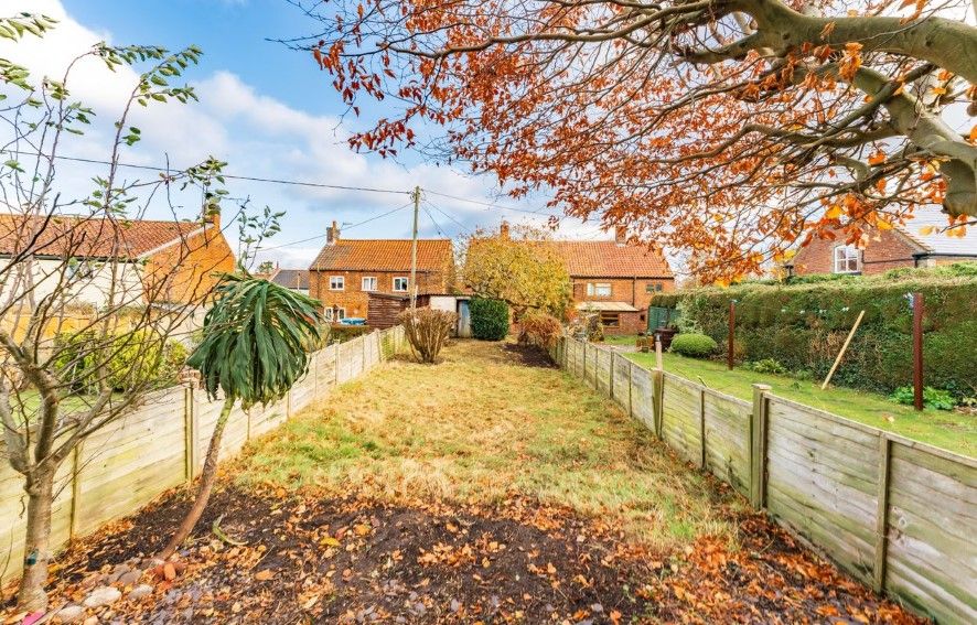 Property photo 2 of 21