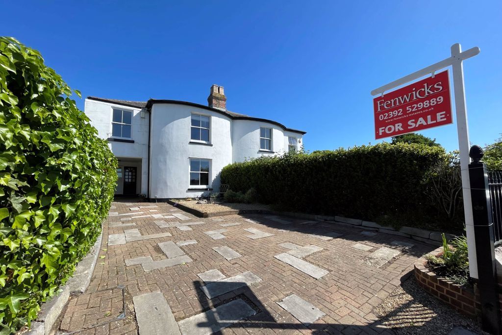 Property photo 1 of 21 Front