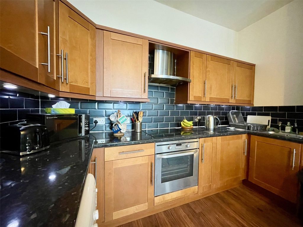 Property photo 3 of 12 Picture No. 10