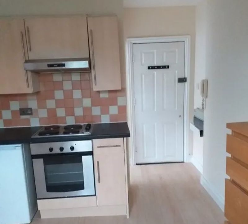 Property photo 2 of 6 Photo 3