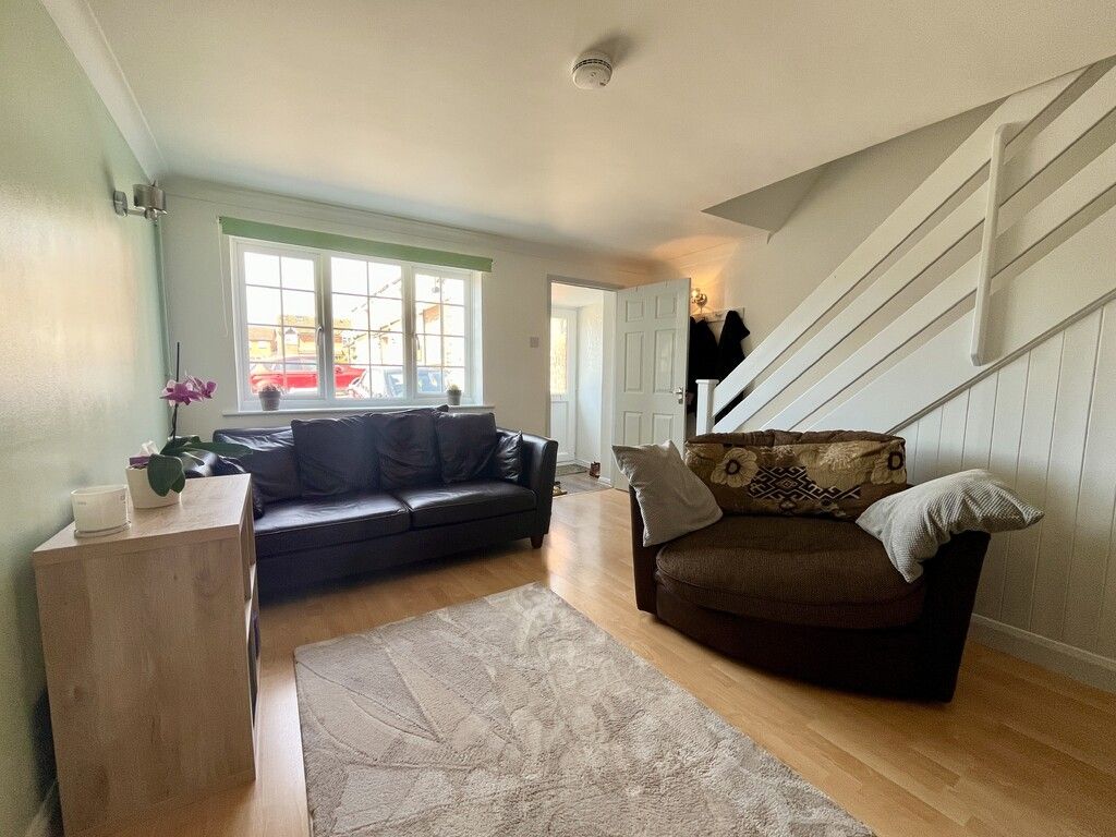 Property photo 1 of 13 Living Room.