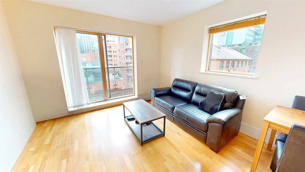 Property photo 2 of 10 Picture No. 03