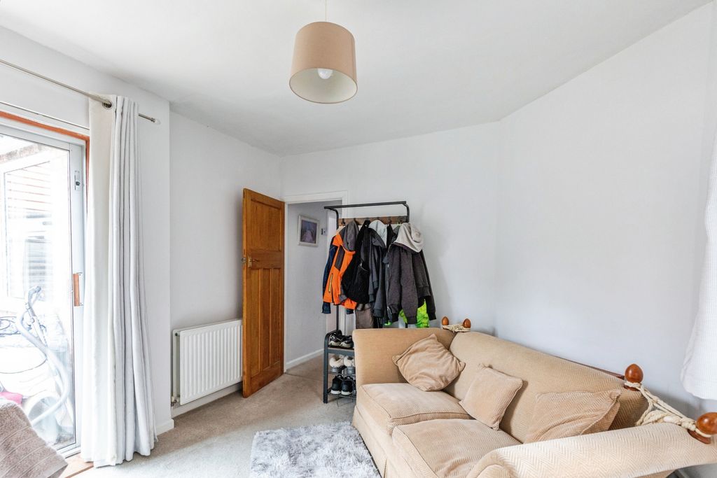 Property photo 3 of 17