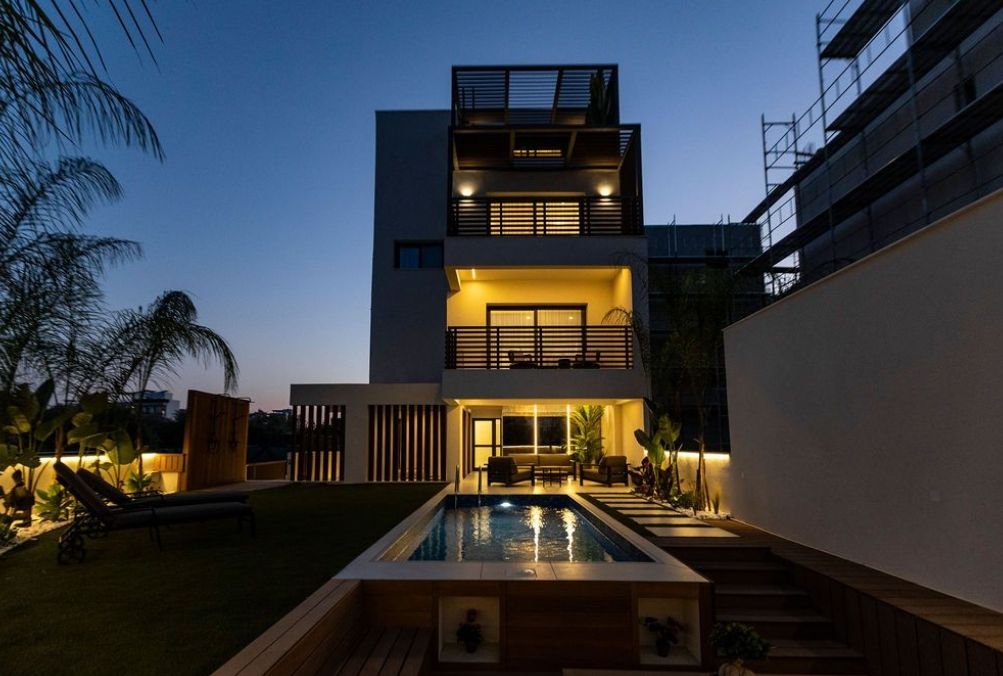 Property photo 3 of 28