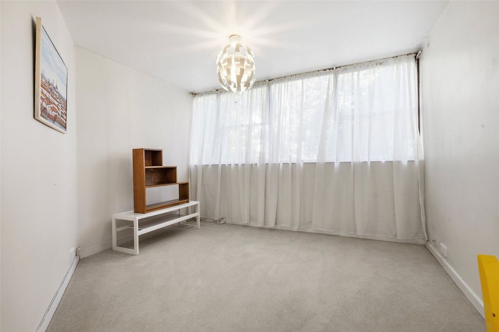 Property photo 2 of 15 Picture No. 37