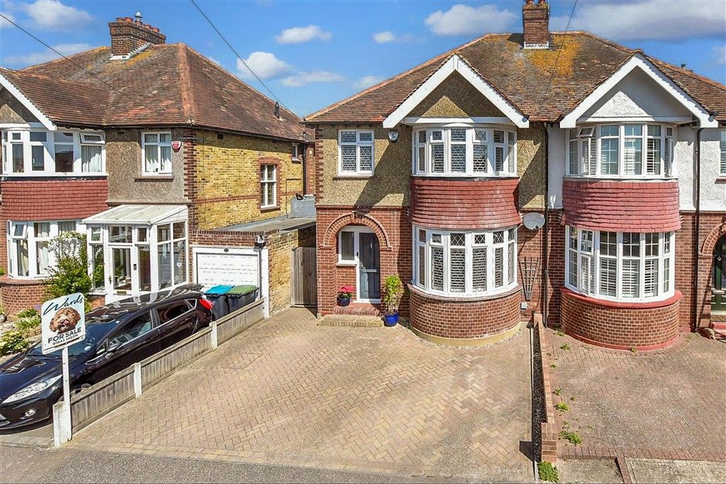 Property photo 3 of 18 External (Web)