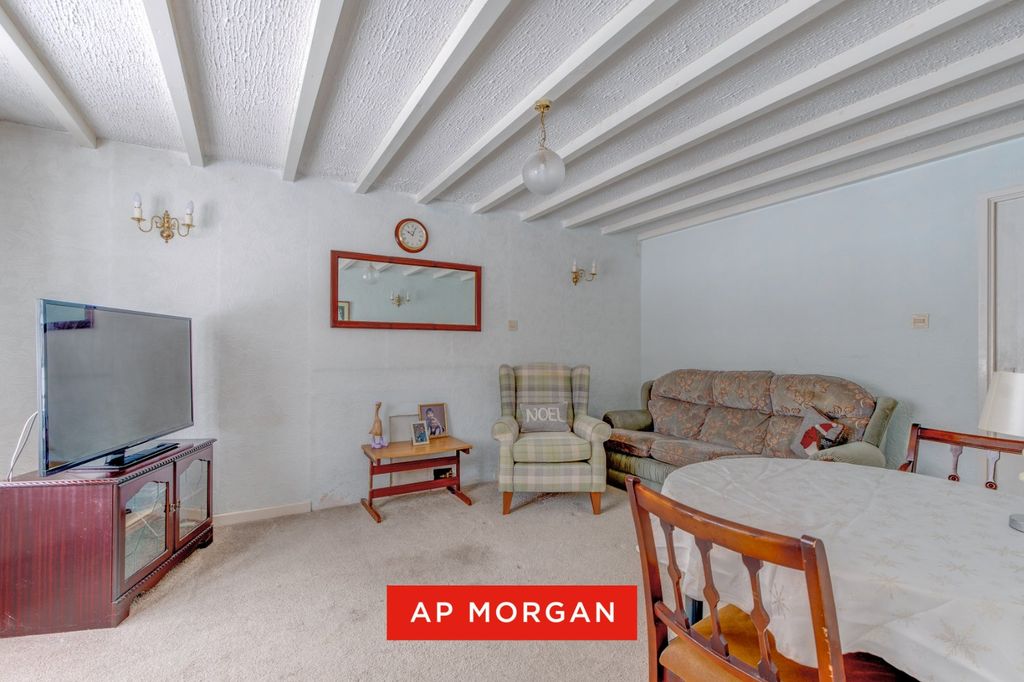 Property photo 2 of 11 Picture No. 08