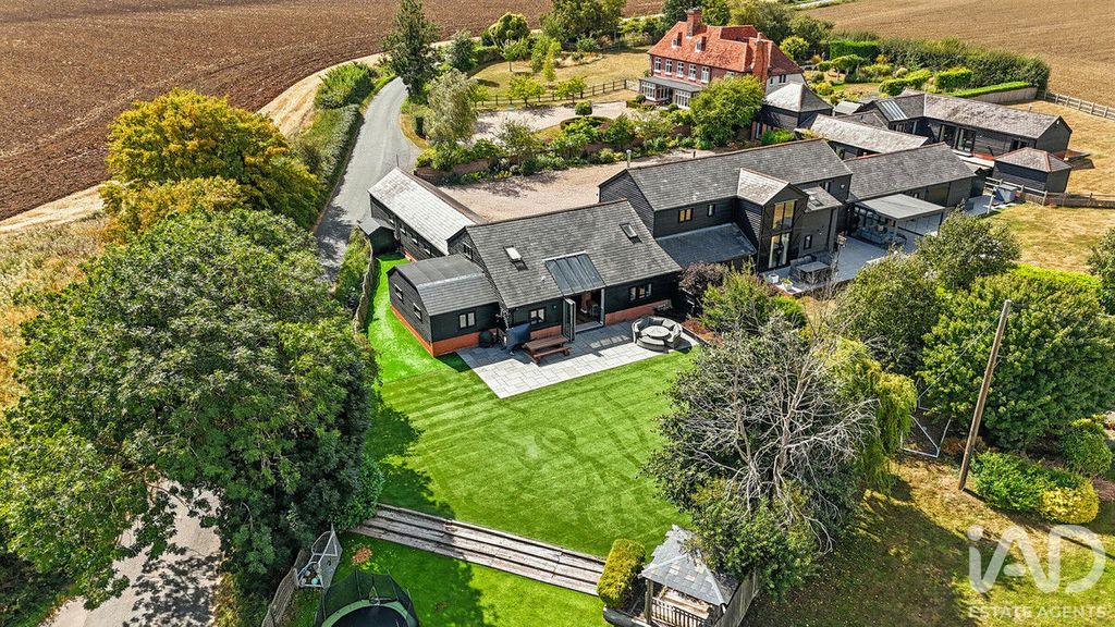 Property photo 1 of 21