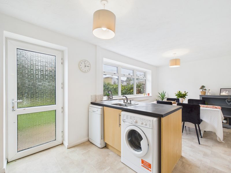 Property photo 3 of 23