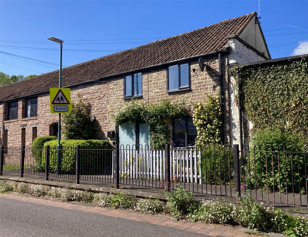 Property photo 1 of 16