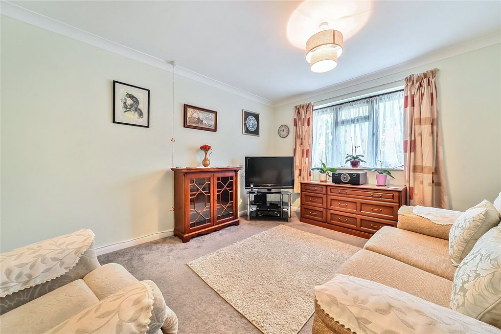Property photo 3 of 12 Picture No. 04