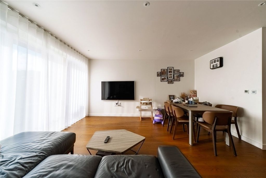 Property photo 2 of 16 Picture No. 04