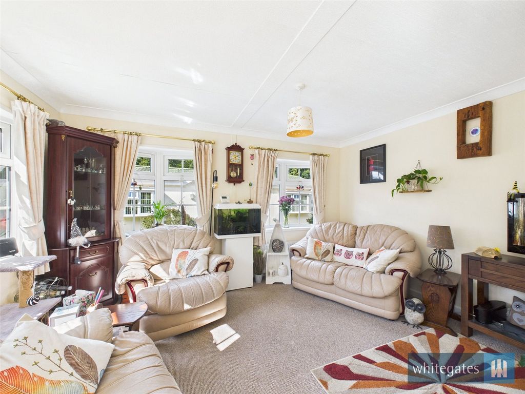 Property photo 2 of 18 Picture No. 02