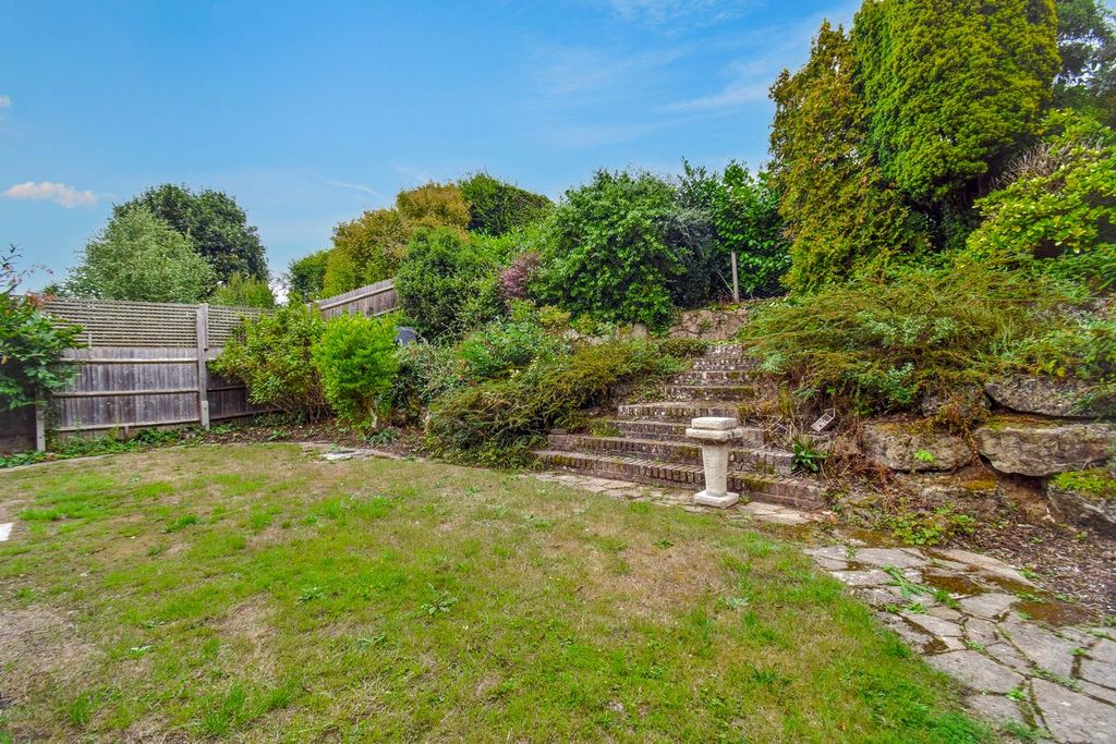 Property photo 2 of 26