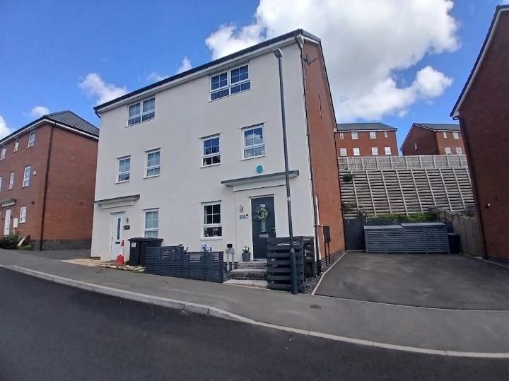 Property photo 1 of 30