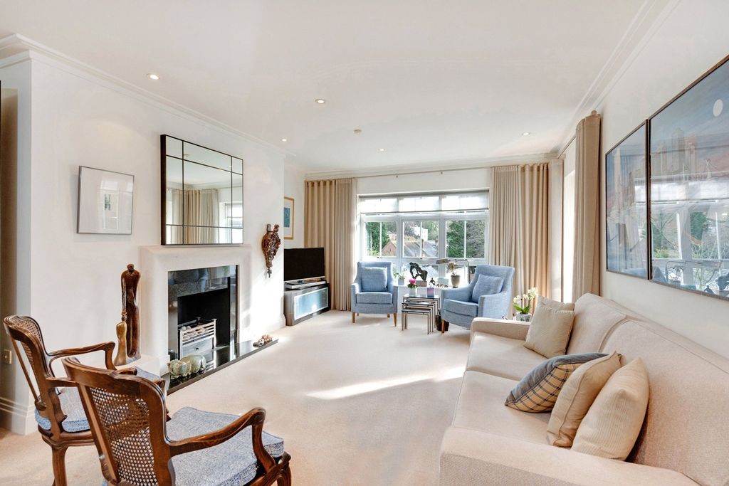 Property photo 2 of 10 Picture No. 03