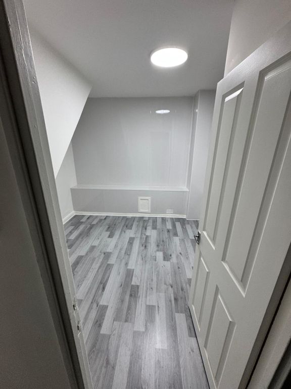 Property photo 3 of 11 Photo 2