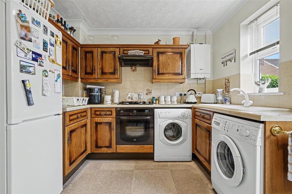 Property photo 3 of 14 Kitchen Diner 1_1.Jpeg