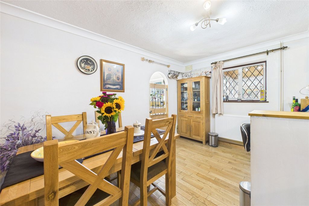 Property photo 3 of 16 Picture No. 03