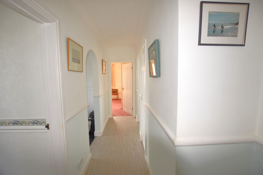 Property photo 3 of 23 Hallway